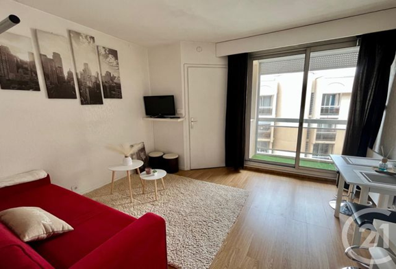 STUDIO A VENDRE VANVES